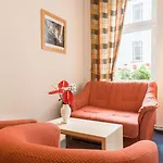 Prenzlberg Guest house 3*